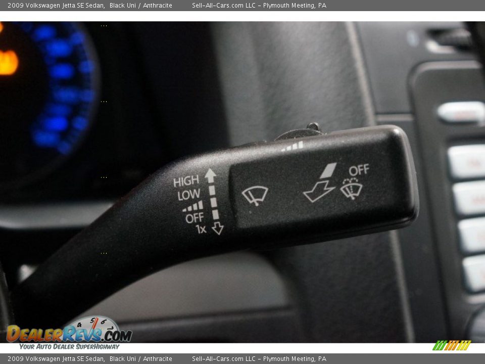 2009 Volkswagen Jetta SE Sedan Black Uni / Anthracite Photo #30