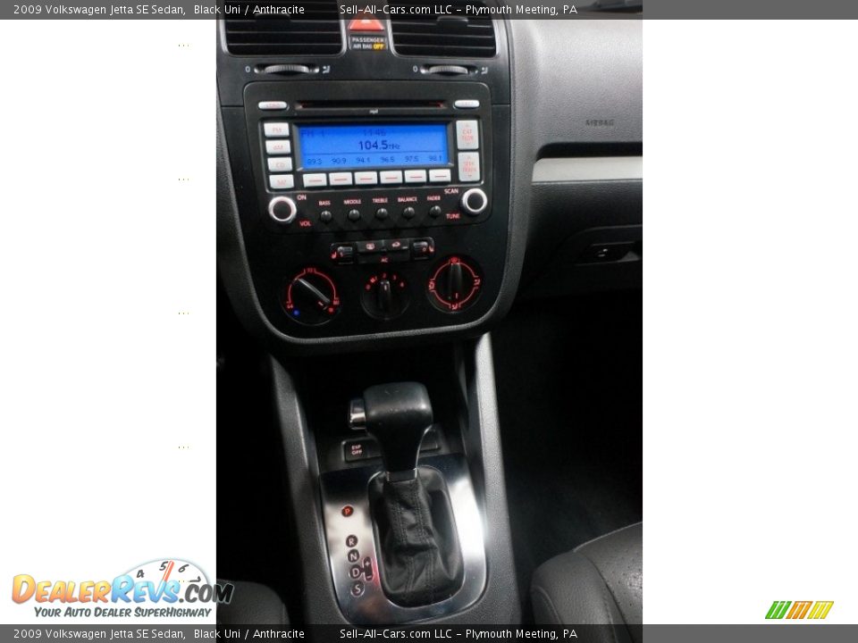 2009 Volkswagen Jetta SE Sedan Black Uni / Anthracite Photo #34
