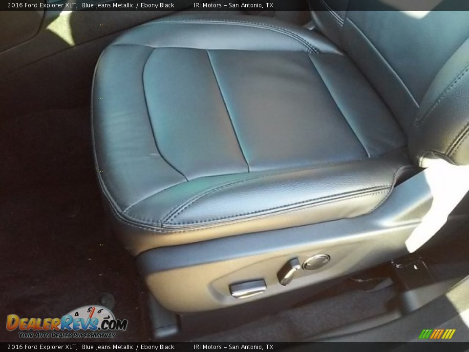 2016 Ford Explorer XLT Blue Jeans Metallic / Ebony Black Photo #28