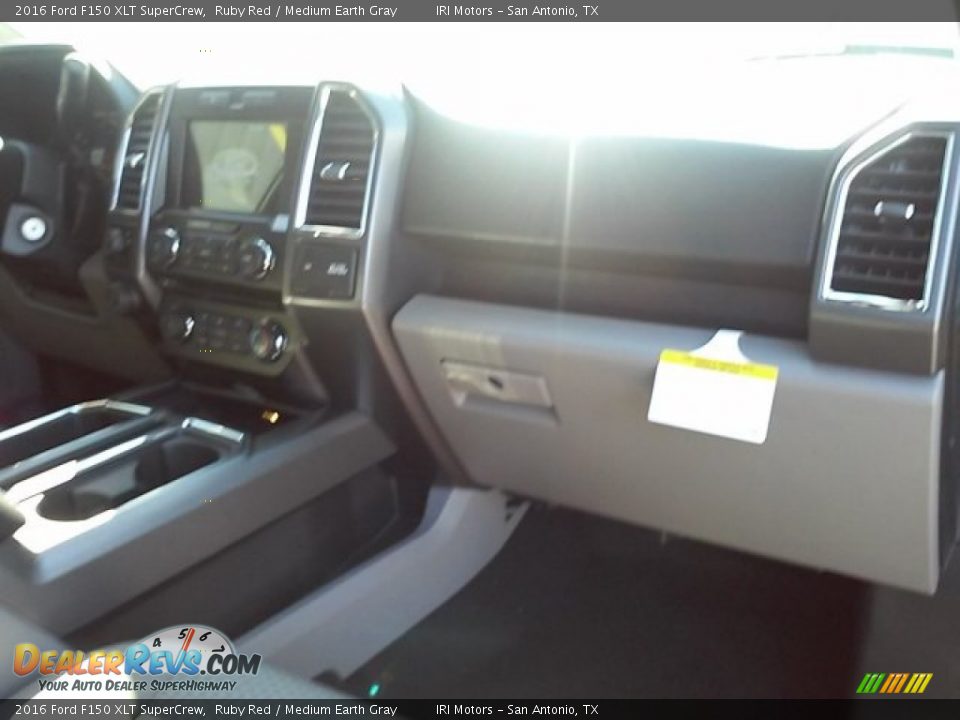 2016 Ford F150 XLT SuperCrew Ruby Red / Medium Earth Gray Photo #19