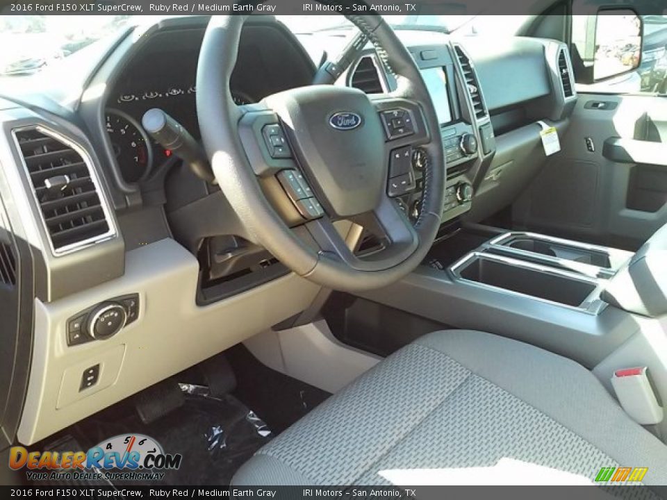 2016 Ford F150 XLT SuperCrew Ruby Red / Medium Earth Gray Photo #23