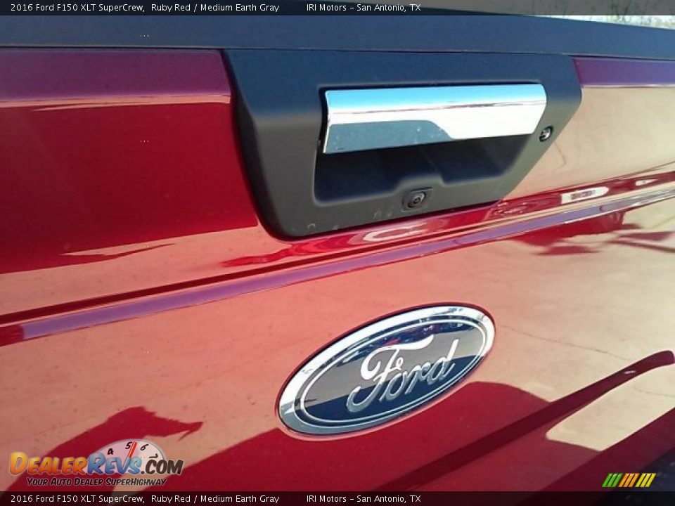 2016 Ford F150 XLT SuperCrew Ruby Red / Medium Earth Gray Photo #13