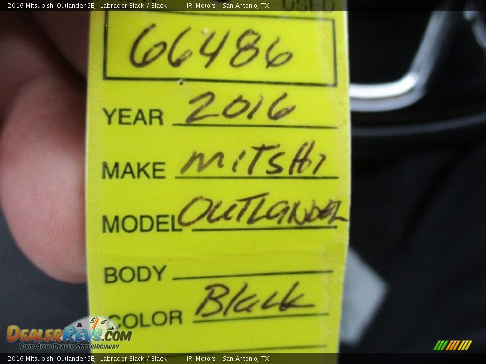 2016 Mitsubishi Outlander SE Labrador Black / Black Photo #3
