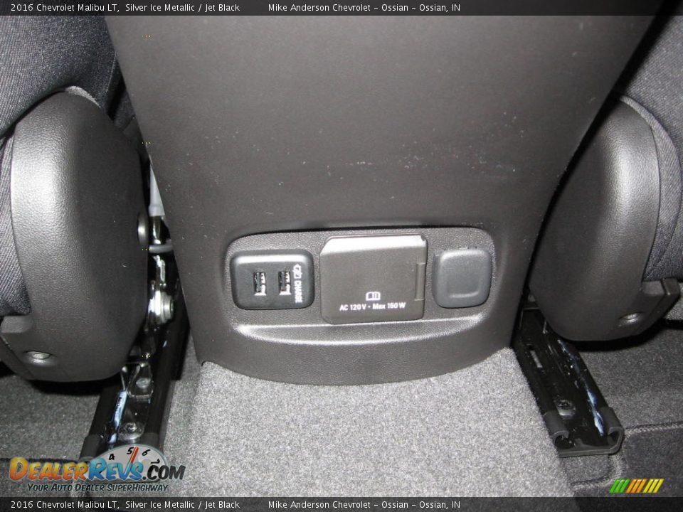 Controls of 2016 Chevrolet Malibu LT Photo #14
