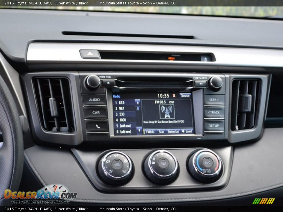 Controls of 2016 Toyota RAV4 LE AWD Photo #6