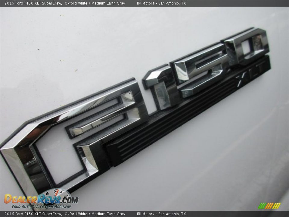 2016 Ford F150 XLT SuperCrew Oxford White / Medium Earth Gray Photo #3