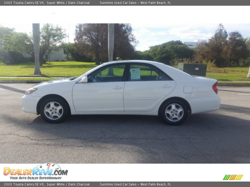 2003 Toyota Camry SE V6 Super White / Dark Charcoal Photo #2