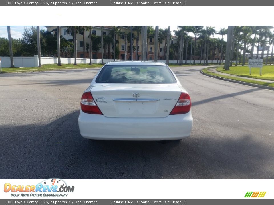 2003 Toyota Camry SE V6 Super White / Dark Charcoal Photo #4