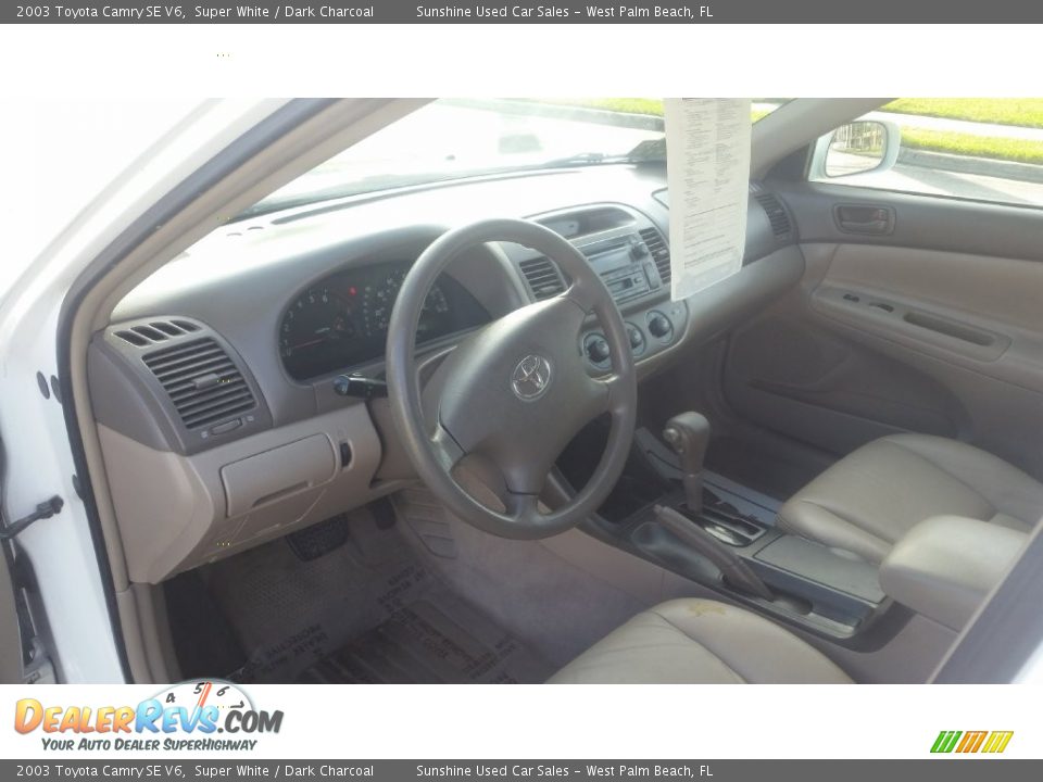 2003 Toyota Camry SE V6 Super White / Dark Charcoal Photo #10