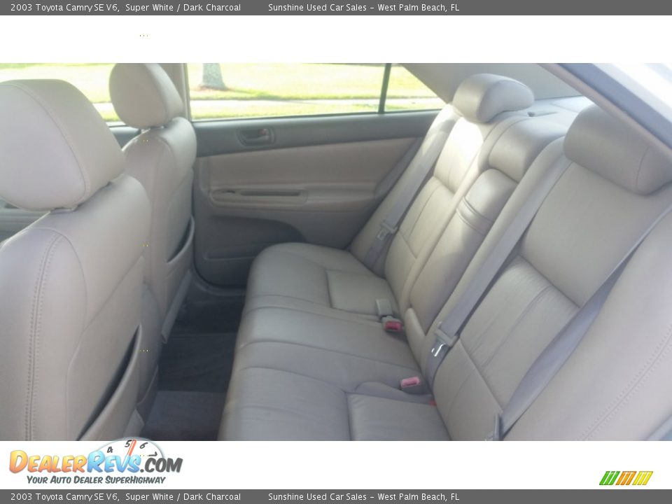2003 Toyota Camry SE V6 Super White / Dark Charcoal Photo #12
