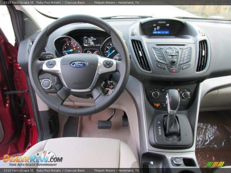 2016 Ford Escape SE Ruby Red Metallic / Charcoal Black Photo #23