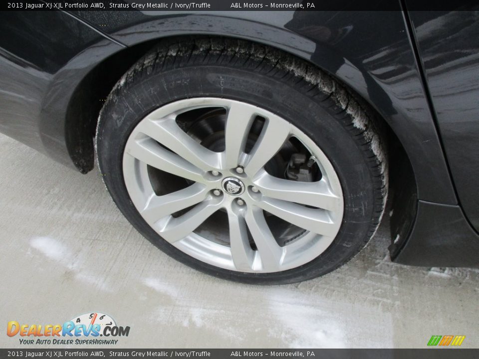 2013 Jaguar XJ XJL Portfolio AWD Stratus Grey Metallic / Ivory/Truffle Photo #3