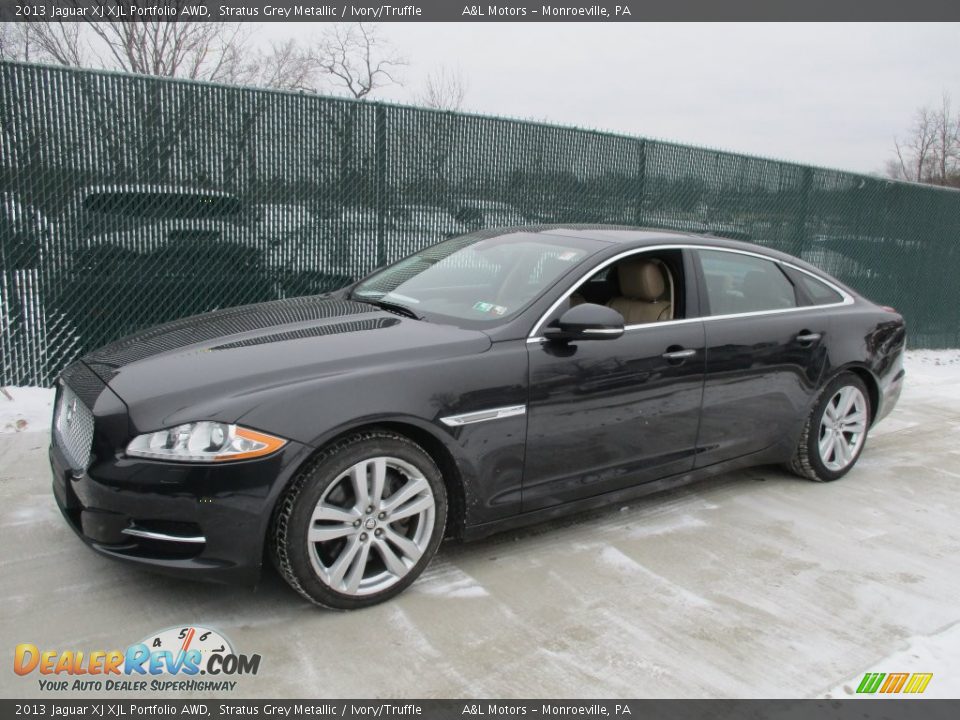 2013 Jaguar XJ XJL Portfolio AWD Stratus Grey Metallic / Ivory/Truffle Photo #9