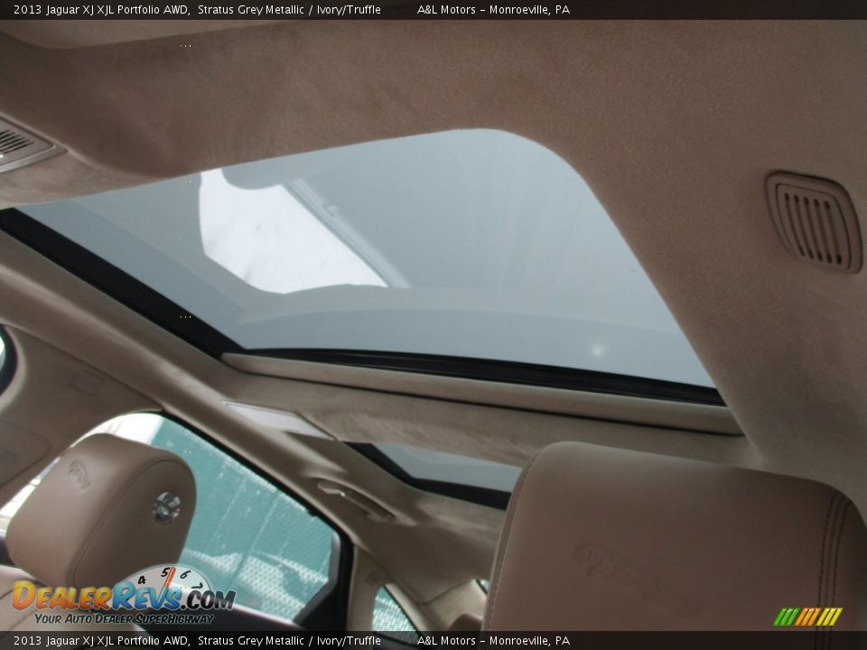 2013 Jaguar XJ XJL Portfolio AWD Stratus Grey Metallic / Ivory/Truffle Photo #14