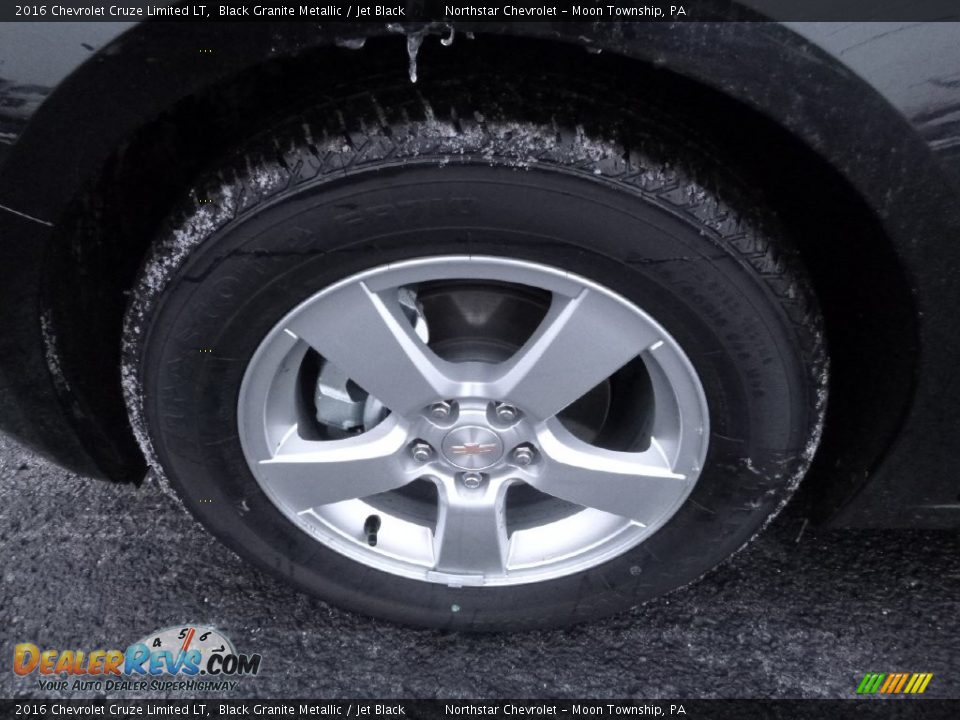 2016 Chevrolet Cruze Limited LT Black Granite Metallic / Jet Black Photo #11