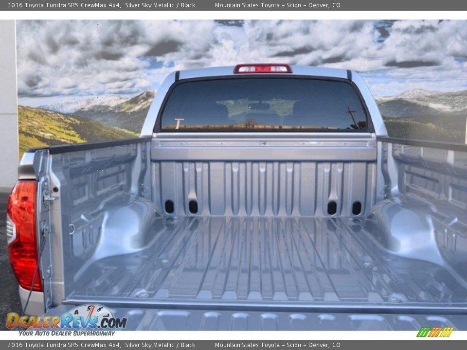 2016 Toyota Tundra SR5 CrewMax 4x4 Silver Sky Metallic / Black Photo #8