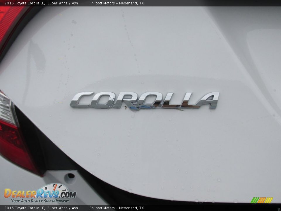 2016 Toyota Corolla LE Super White / Ash Photo #14
