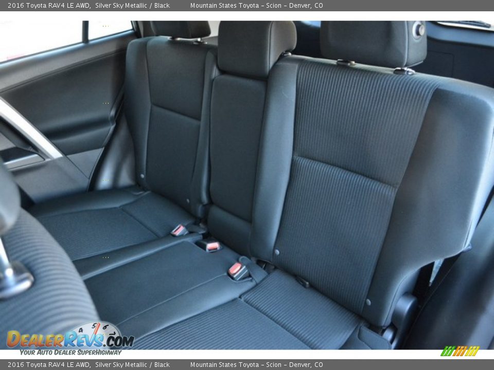2016 Toyota RAV4 LE AWD Silver Sky Metallic / Black Photo #7