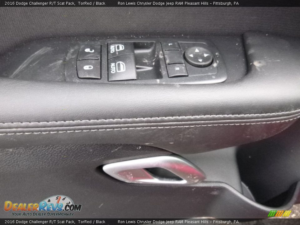 Controls of 2016 Dodge Challenger R/T Scat Pack Photo #12