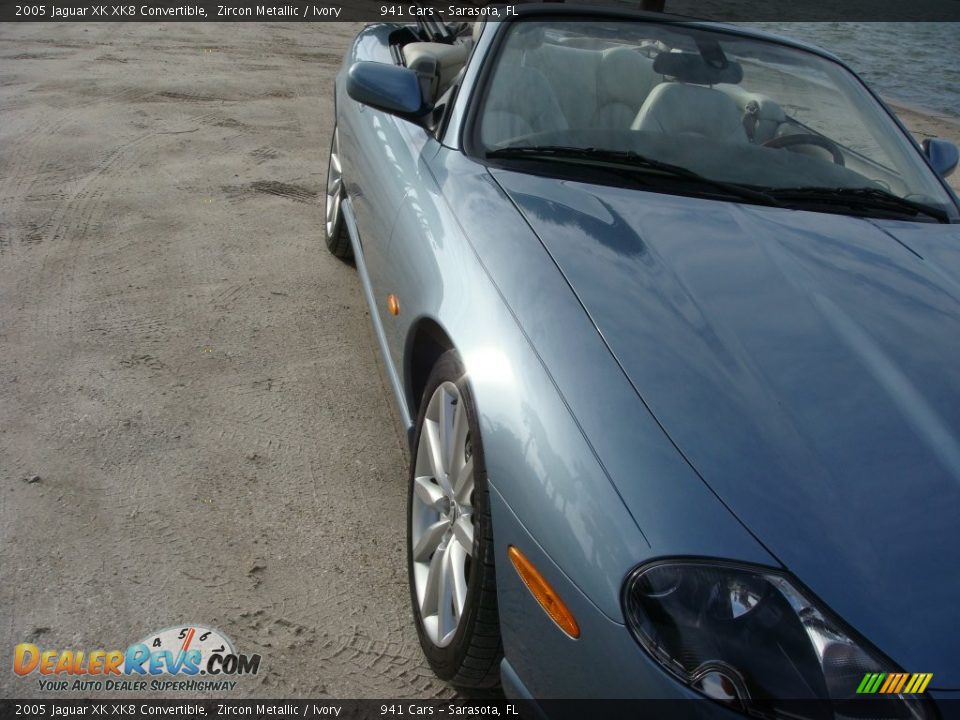2005 Jaguar XK XK8 Convertible Zircon Metallic / Ivory Photo #9