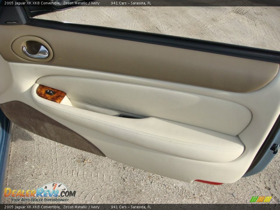 2005 Jaguar XK XK8 Convertible Zircon Metallic / Ivory Photo #19
