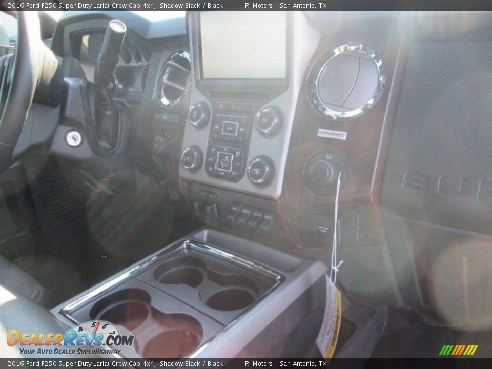 2016 Ford F250 Super Duty Lariat Crew Cab 4x4 Shadow Black / Black Photo #22