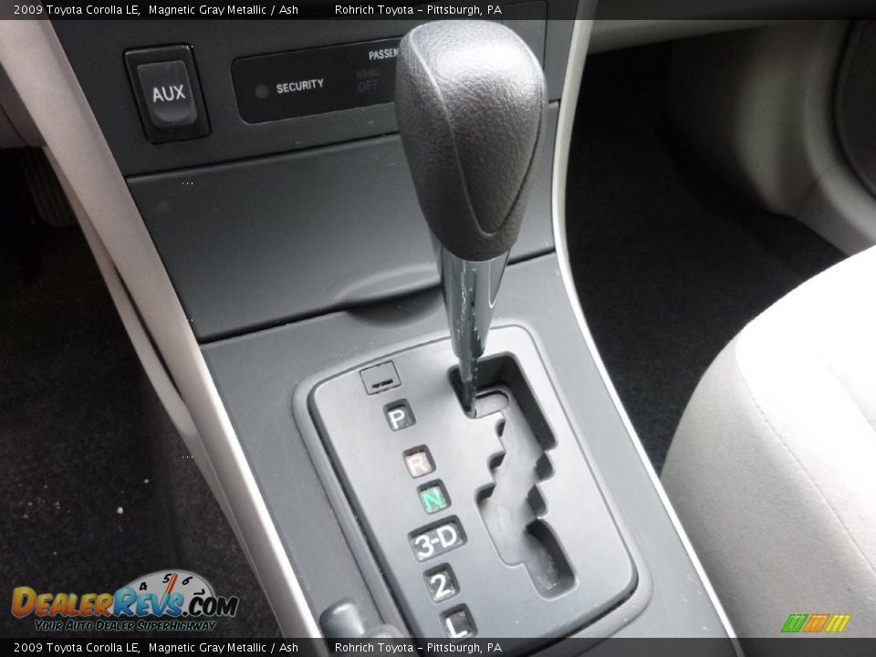2009 Toyota Corolla LE Magnetic Gray Metallic / Ash Photo #8
