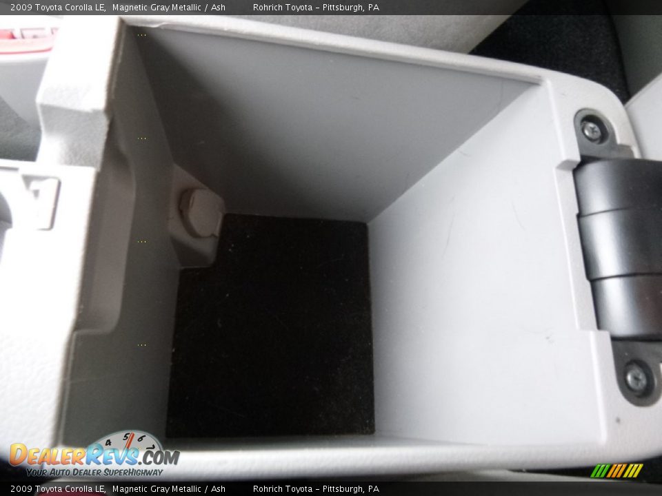 2009 Toyota Corolla LE Magnetic Gray Metallic / Ash Photo #21