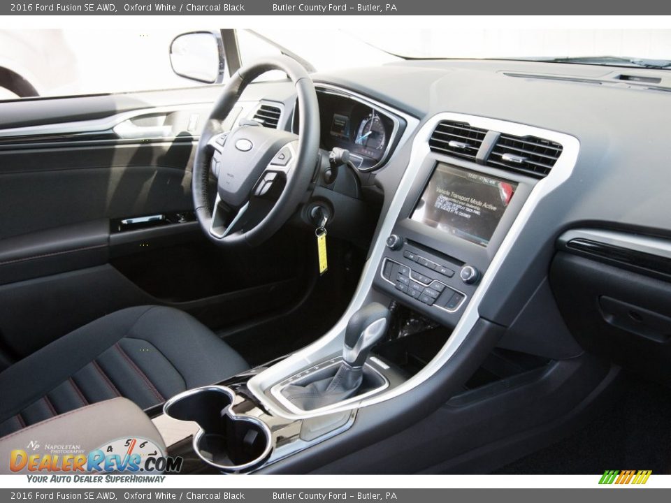2016 Ford Fusion SE AWD Oxford White / Charcoal Black Photo #8