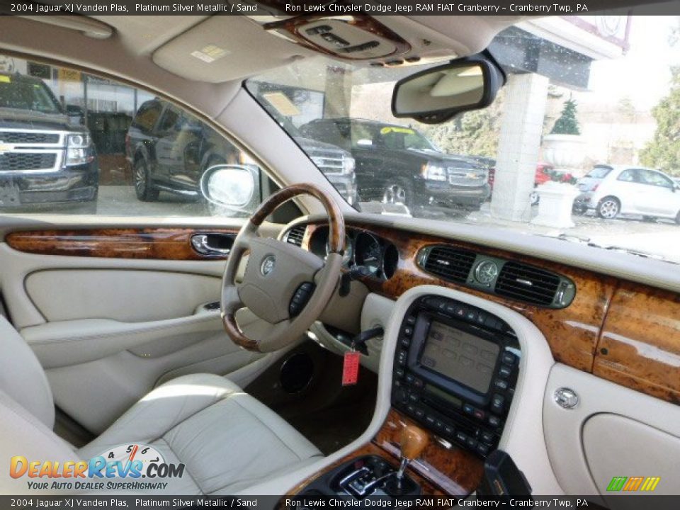 2004 Jaguar XJ Vanden Plas Platinum Silver Metallic / Sand Photo #6