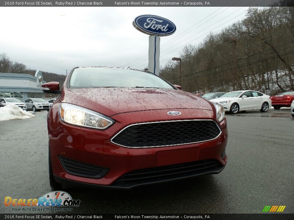 2016 Ford Focus SE Sedan Ruby Red / Charcoal Black Photo #2