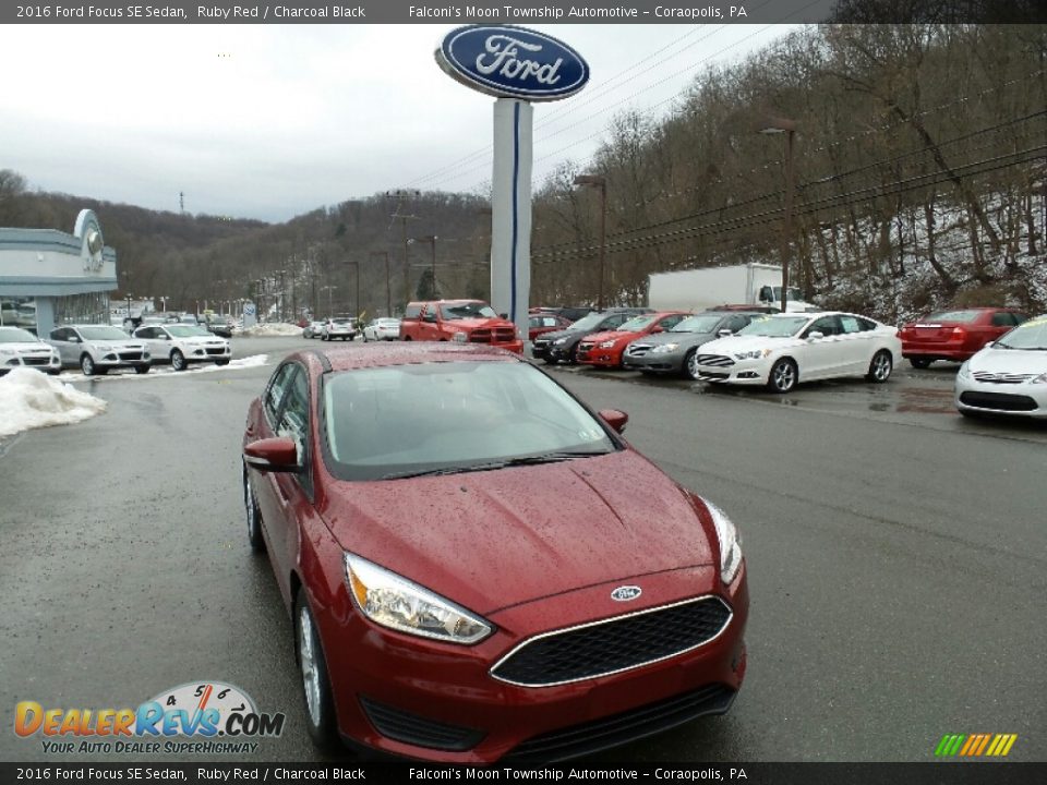 2016 Ford Focus SE Sedan Ruby Red / Charcoal Black Photo #3