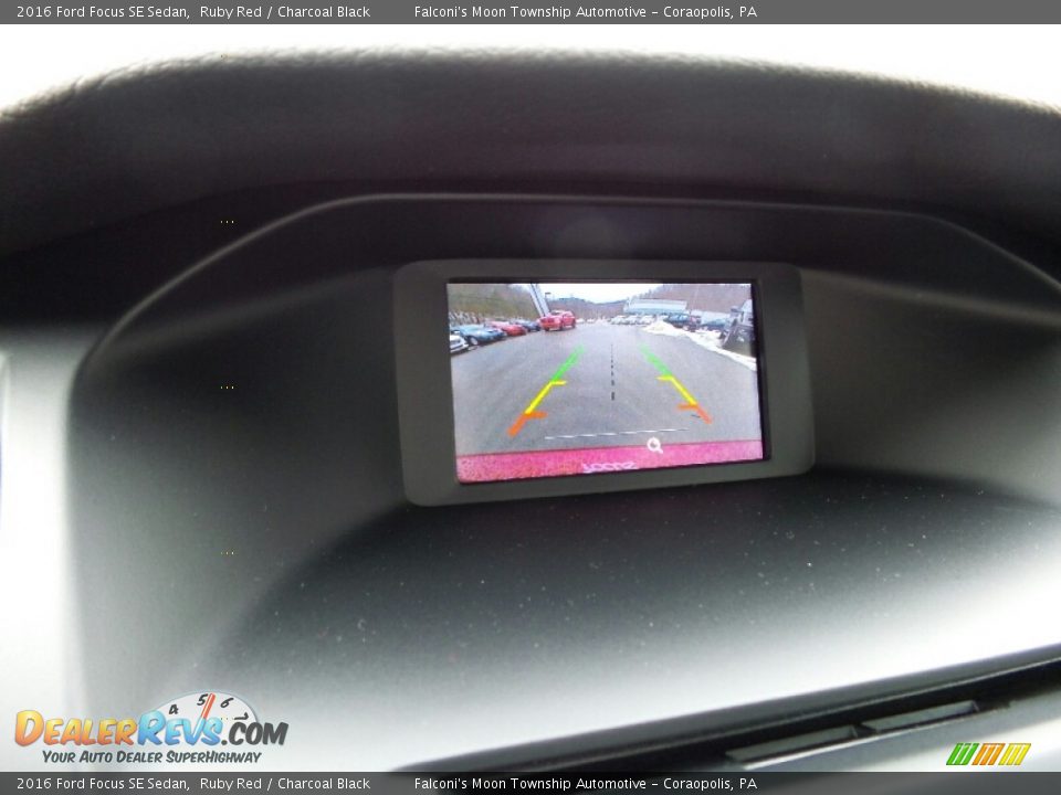 2016 Ford Focus SE Sedan Ruby Red / Charcoal Black Photo #11