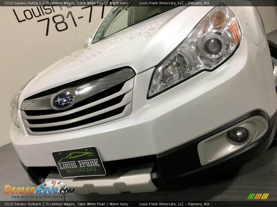 2010 Subaru Outback 2.5i Limited Wagon Satin White Pearl / Warm Ivory Photo #17