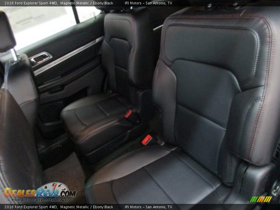 2016 Ford Explorer Sport 4WD Magnetic Metallic / Ebony Black Photo #11