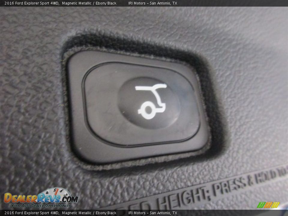 2016 Ford Explorer Sport 4WD Magnetic Metallic / Ebony Black Photo #17