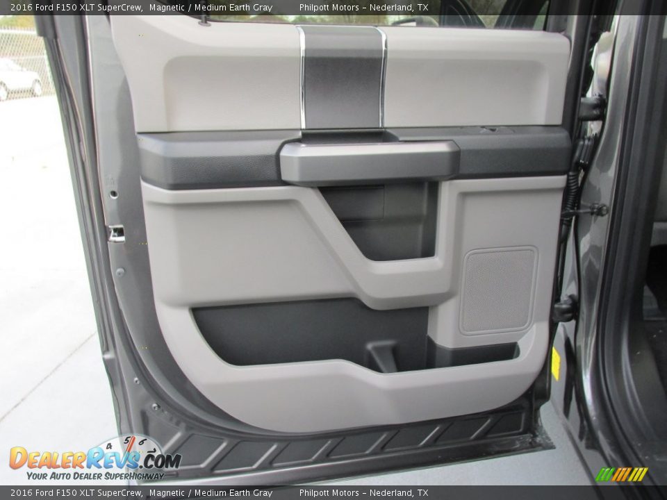 2016 Ford F150 XLT SuperCrew Magnetic / Medium Earth Gray Photo #17
