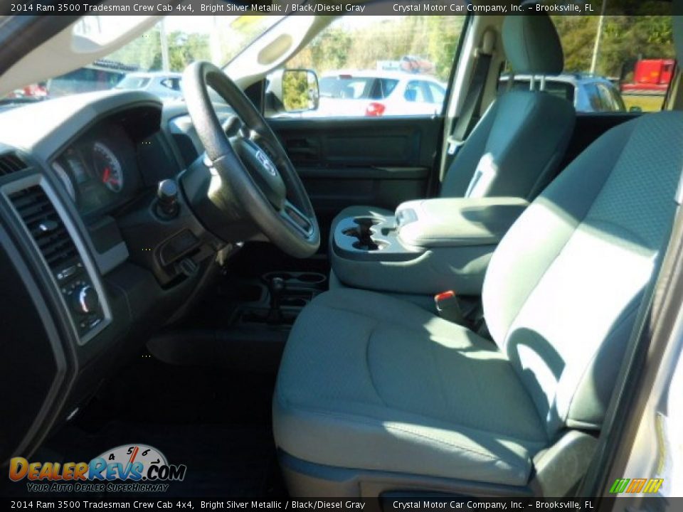2014 Ram 3500 Tradesman Crew Cab 4x4 Bright Silver Metallic / Black/Diesel Gray Photo #4