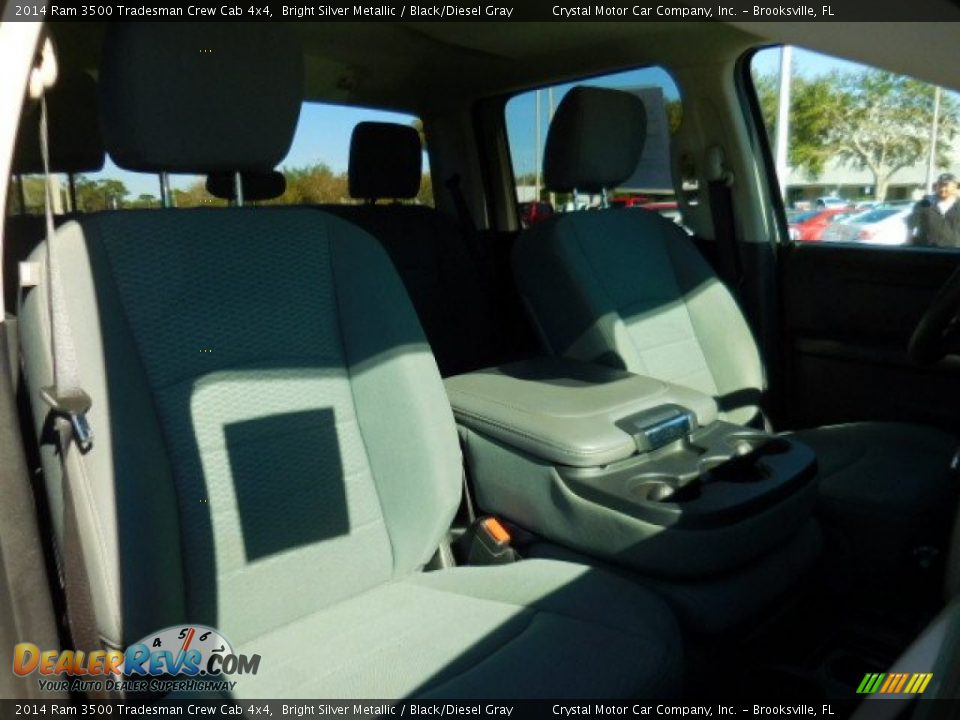 2014 Ram 3500 Tradesman Crew Cab 4x4 Bright Silver Metallic / Black/Diesel Gray Photo #12