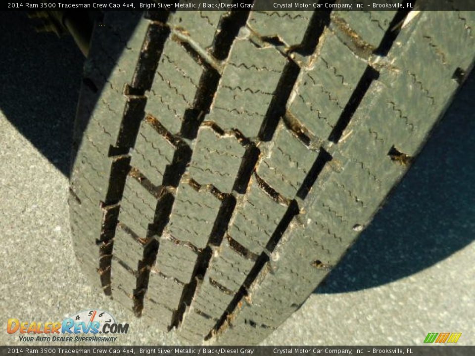 2014 Ram 3500 Tradesman Crew Cab 4x4 Bright Silver Metallic / Black/Diesel Gray Photo #15