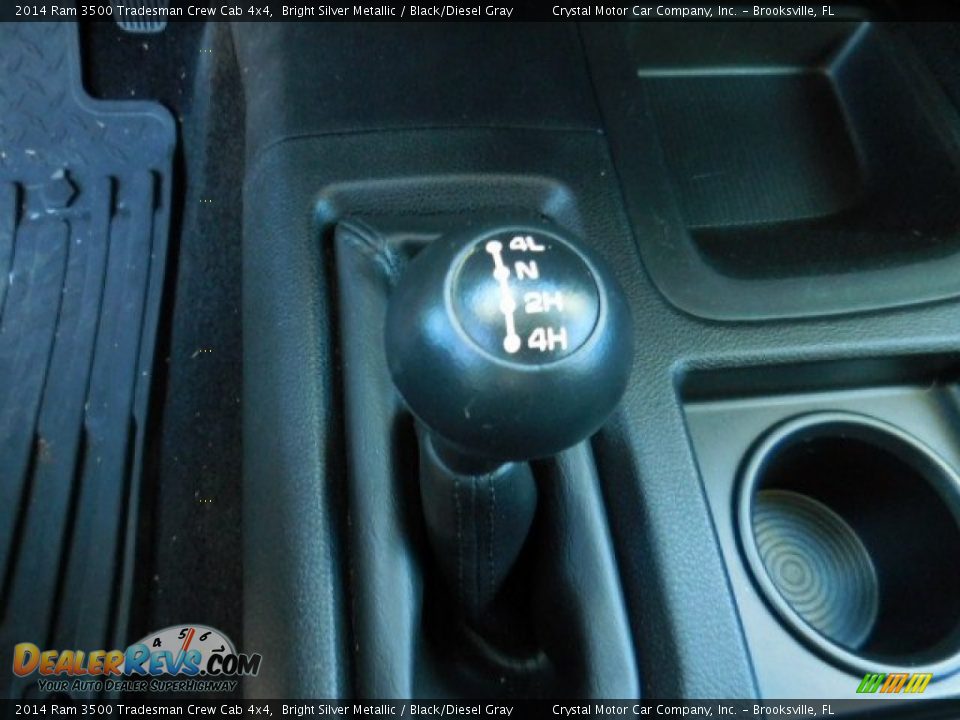 2014 Ram 3500 Tradesman Crew Cab 4x4 Bright Silver Metallic / Black/Diesel Gray Photo #21