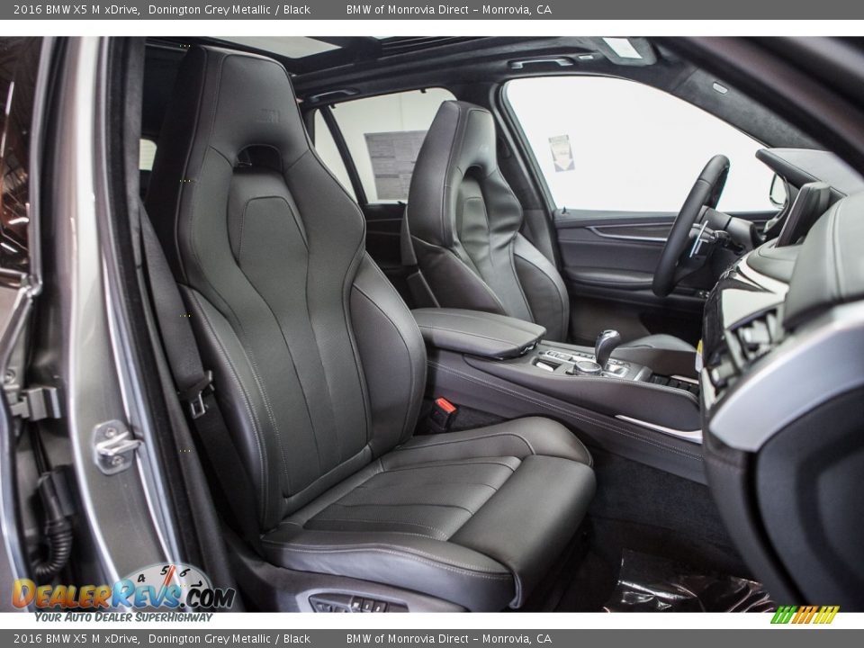 Front Seat of 2016 BMW X5 M xDrive Photo #2