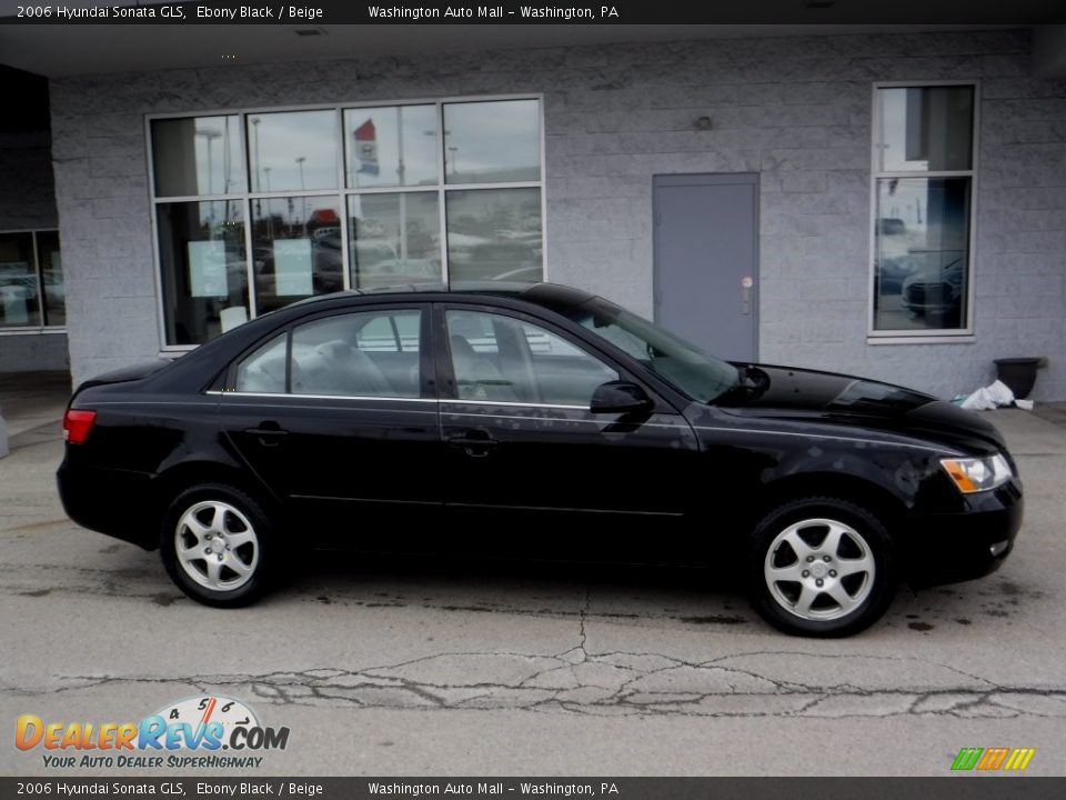 2006 Hyundai Sonata GLS Ebony Black / Beige Photo #2
