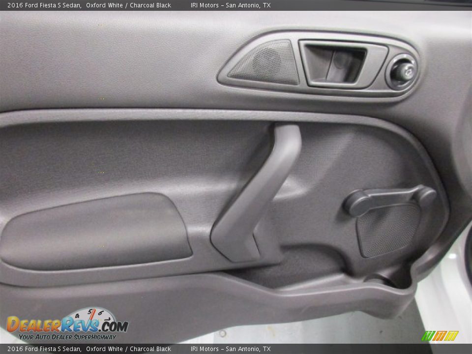 2016 Ford Fiesta S Sedan Oxford White / Charcoal Black Photo #13