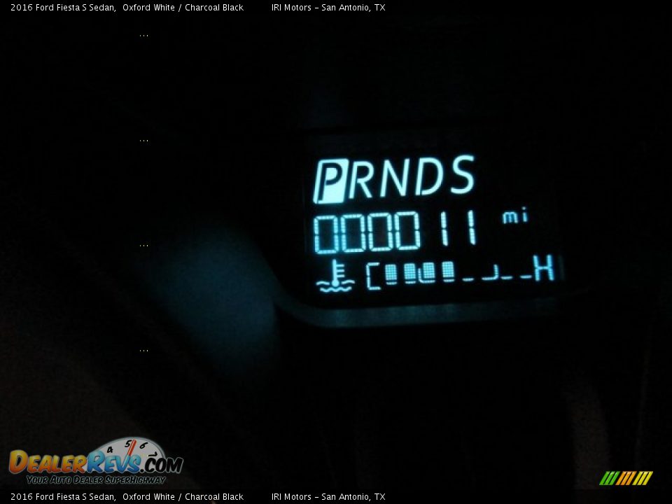 2016 Ford Fiesta S Sedan Oxford White / Charcoal Black Photo #18
