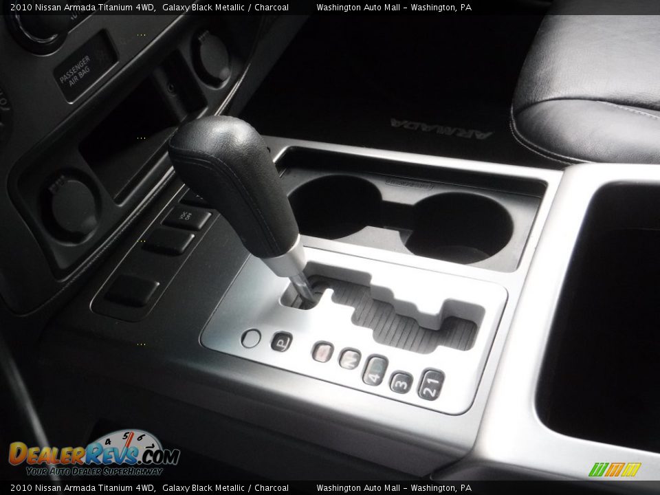 2010 Nissan Armada Titanium 4WD Galaxy Black Metallic / Charcoal Photo #16