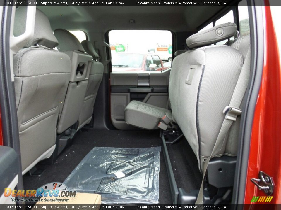 2016 Ford F150 XLT SuperCrew 4x4 Ruby Red / Medium Earth Gray Photo #7