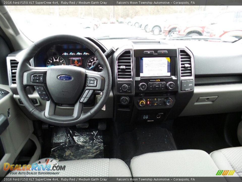 2016 Ford F150 XLT SuperCrew 4x4 Ruby Red / Medium Earth Gray Photo #8