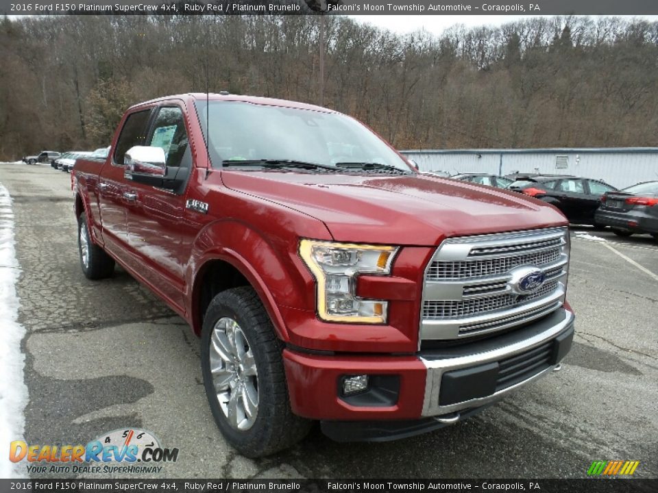 Front 3/4 View of 2016 Ford F150 Platinum SuperCrew 4x4 Photo #3