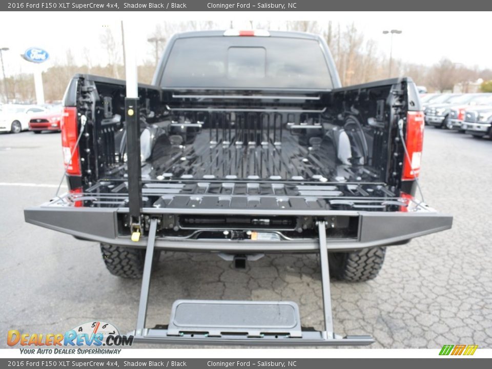 2016 Ford F150 XLT SuperCrew 4x4 Shadow Black / Black Photo #8
